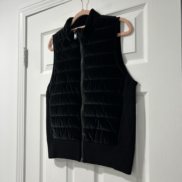 Athleta‎ Women's Medium Hanover Hybrid Vest Puffer Black Sport Casual Quilted - Picture 2 of 7